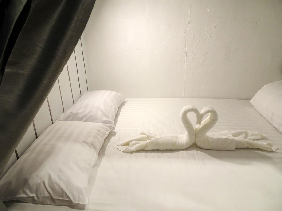 Upper Queen Bed Mixed Dormitory Room,635097852:JPEG